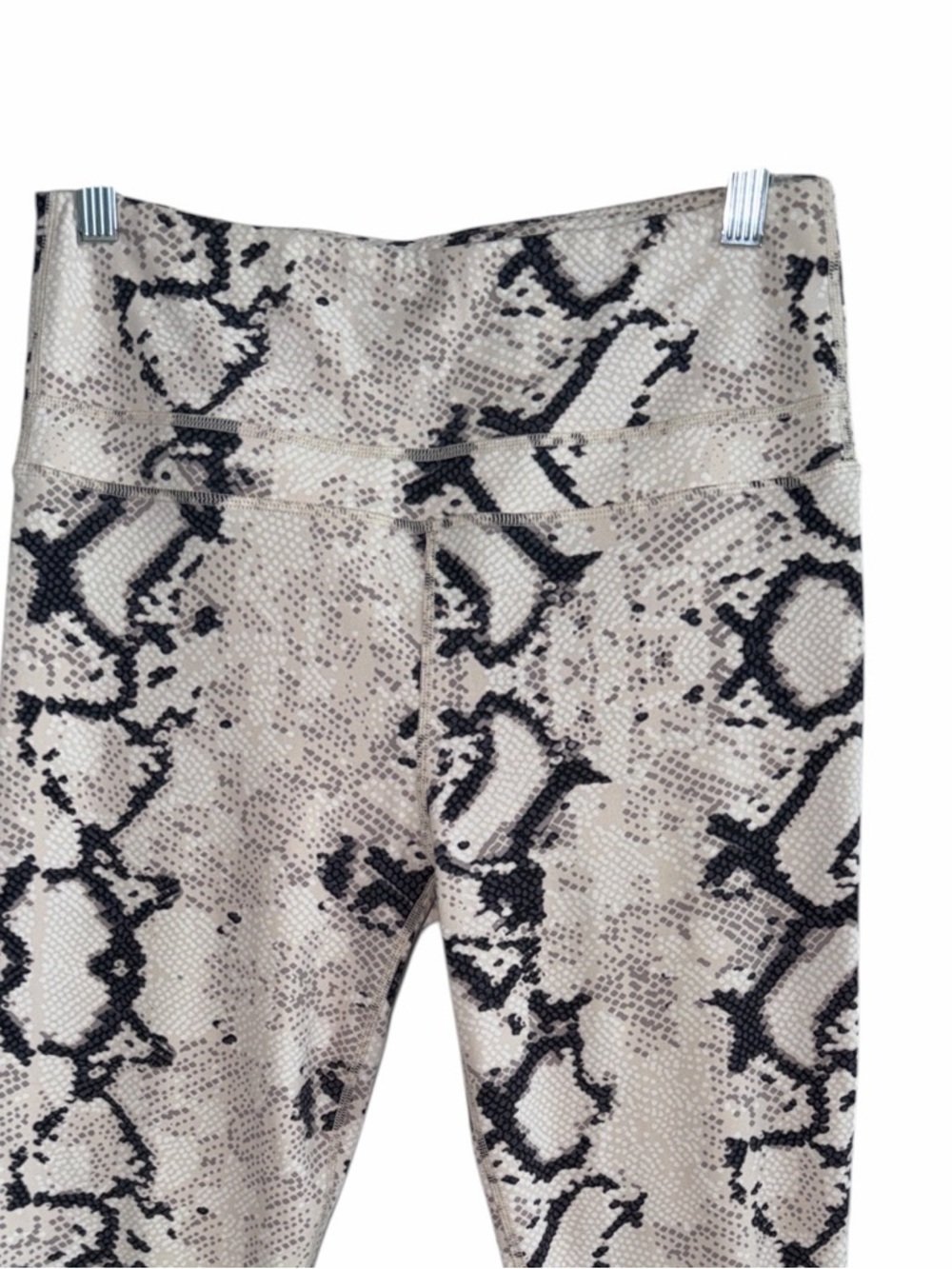 Varley Biona Snake Legging Size Medium - Picture 5 of 11